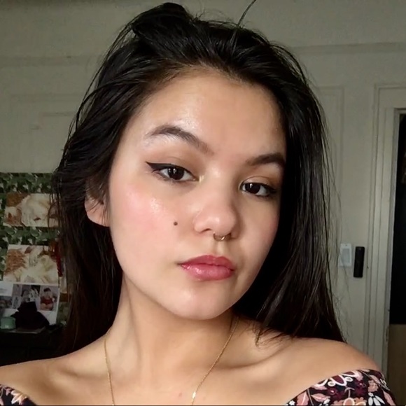 Meet your Posher, Julia - Picture 1 of 1